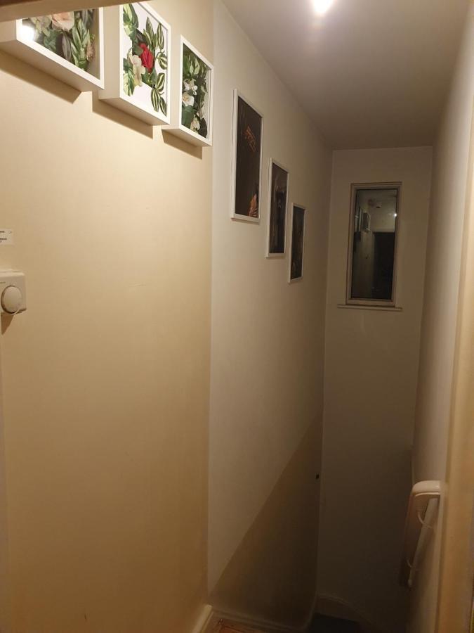 Amh Hotel - Greenford Station Northolt  Экстерьер фото