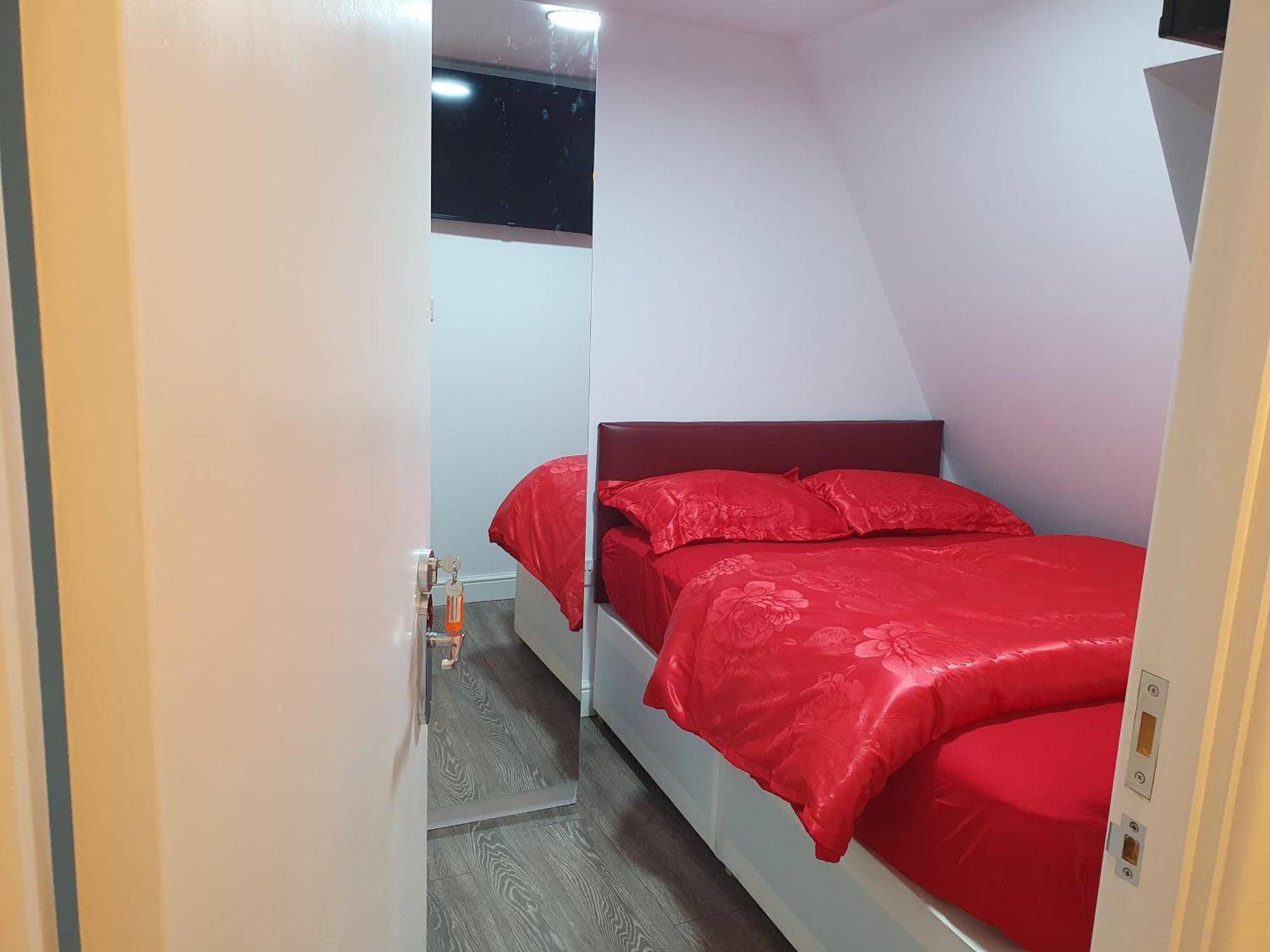 Amh Hotel - Greenford Station Northolt  Экстерьер фото